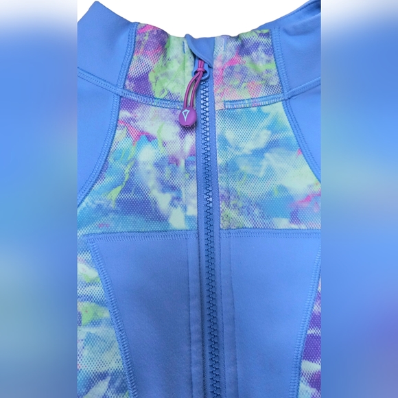 Ivivva Lululemon Girl's Perfect Your Practice Jacket, size 14, Blue Cloud - Picture 5 of 8